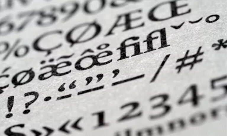 Fonts Generator – 𝓒𝓸𝓹𝔂 & 𝓟𝓪𝓼𝓽𝓮 Fancy Text Free 